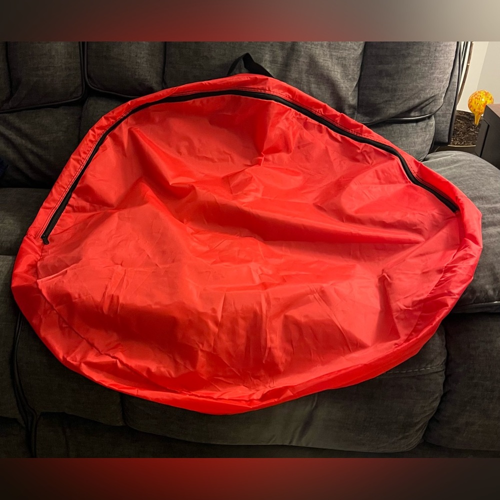 😀3 for $35./Large wreath storage bad with a handle.